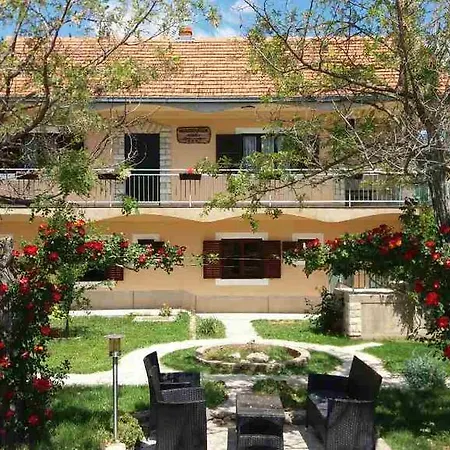 Konukevi Agrotourism Galic Krka Drinovci