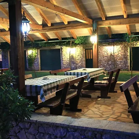 Agrotourism Galic Krka 3* Drinovci