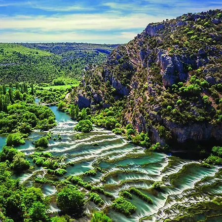 ゲストハウス Agrotourism Galic Krka 3*