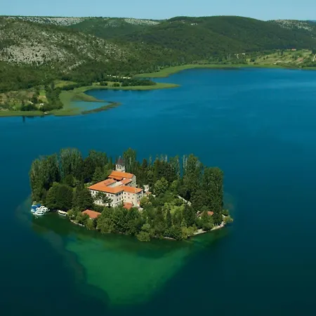Agrotourism Galic Krka ゲストハウス 3*